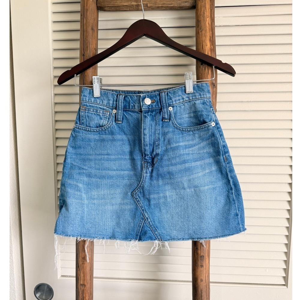 Madewell Denim Skirt Size 23 Raw Hem A Line Mini Skirt